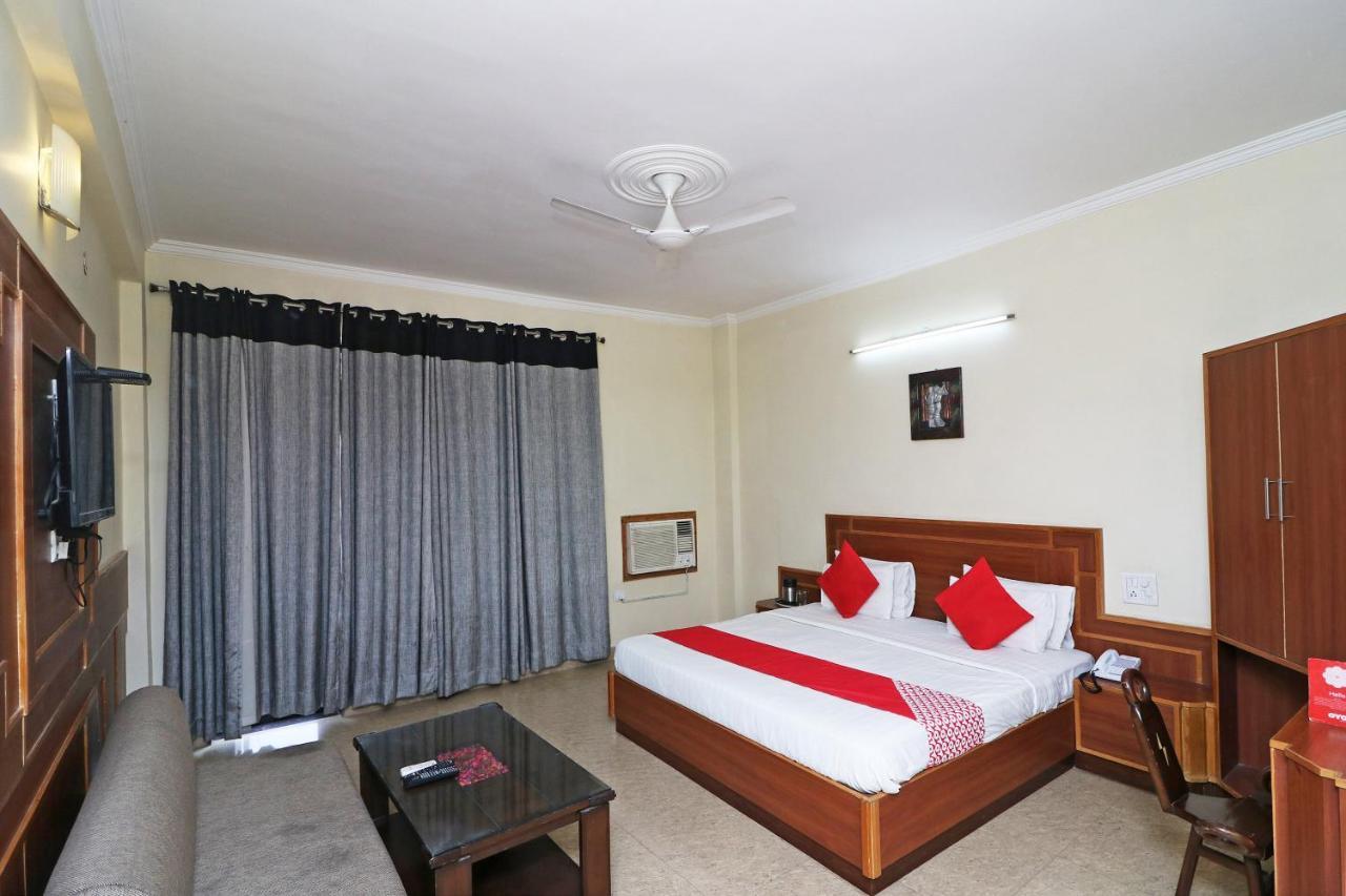 Capital O 4747 Imperial Hotel Katra Катра Экстерьер фото