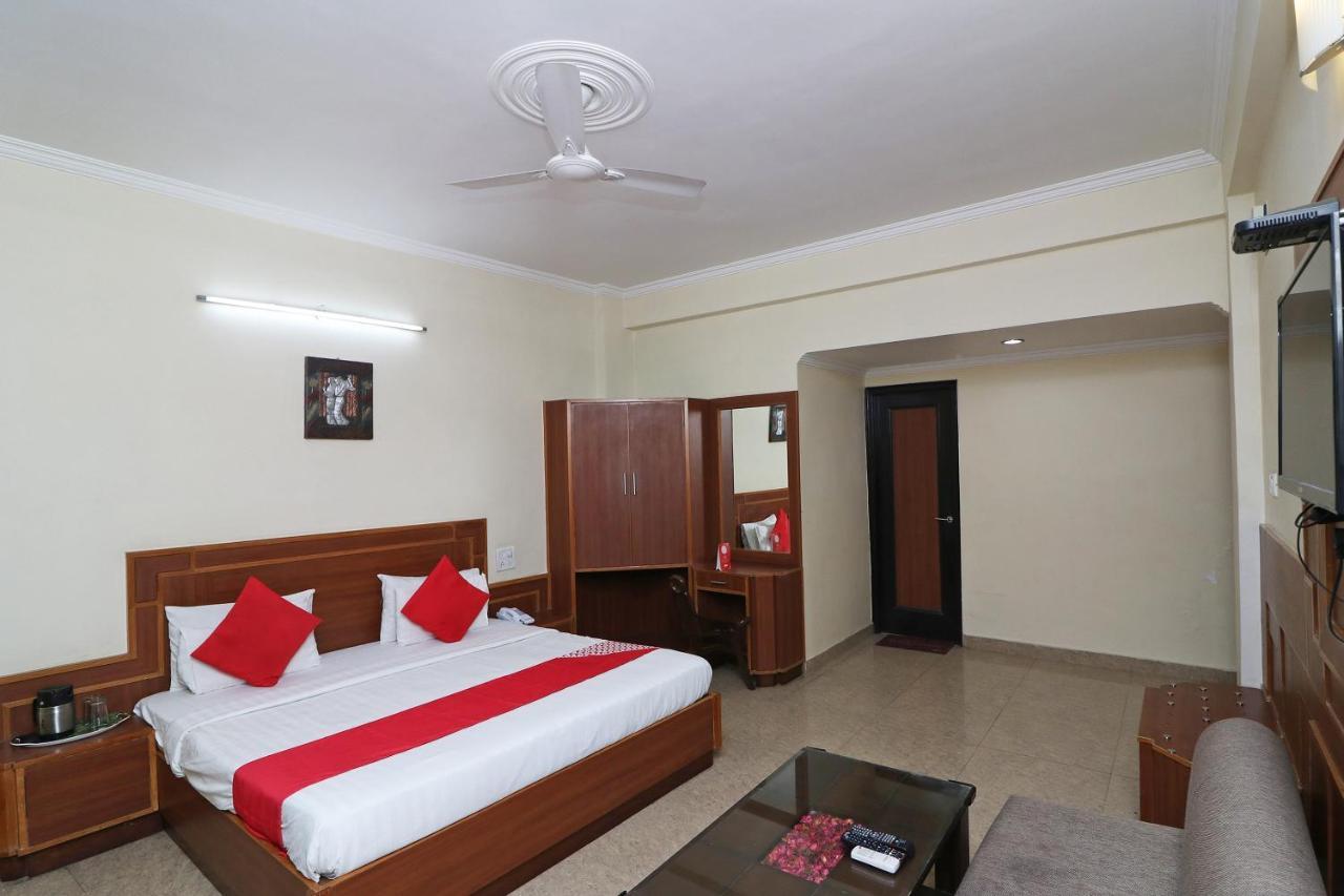 Capital O 4747 Imperial Hotel Katra Катра Экстерьер фото