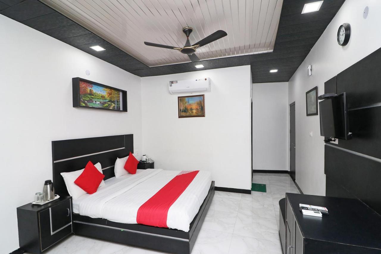 Capital O 4747 Imperial Hotel Katra Катра Экстерьер фото