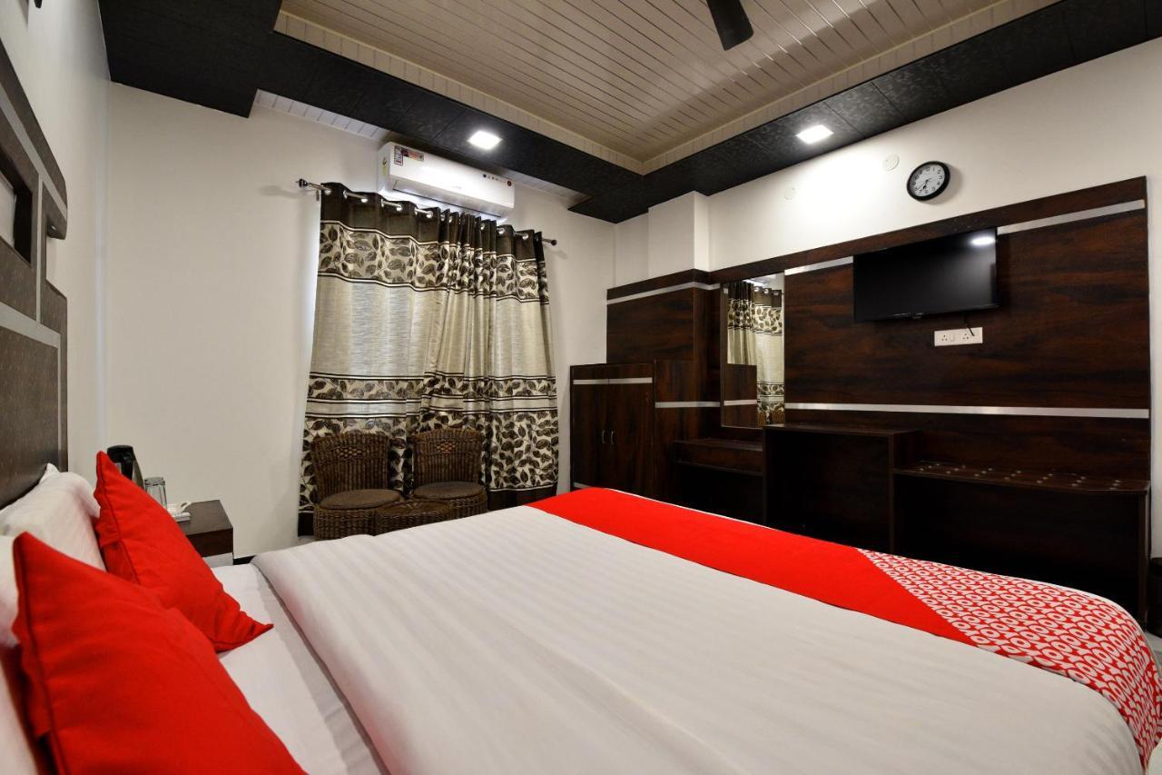 Capital O 4747 Imperial Hotel Katra Катра Экстерьер фото